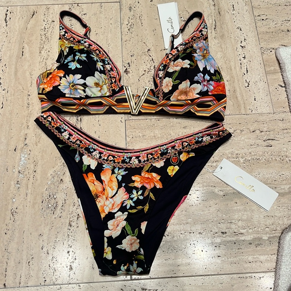 Camilla secret history Black Floral V-Wire Bikini Set